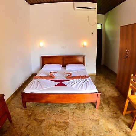 Green Shadows Beach Hotel واديوفا المظهر الخارجي الصورة