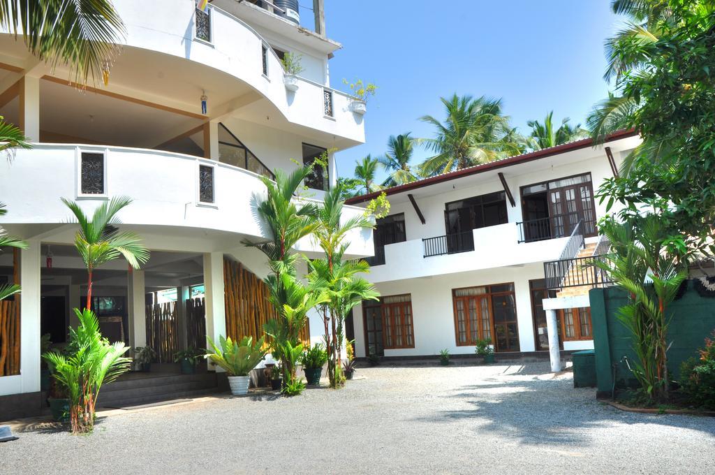 Green Shadows Beach Hotel واديوفا المظهر الخارجي الصورة