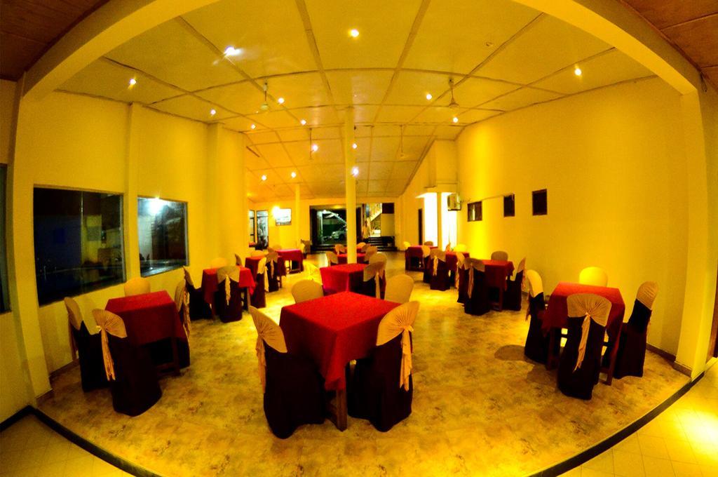 Green Shadows Beach Hotel واديوفا المظهر الخارجي الصورة